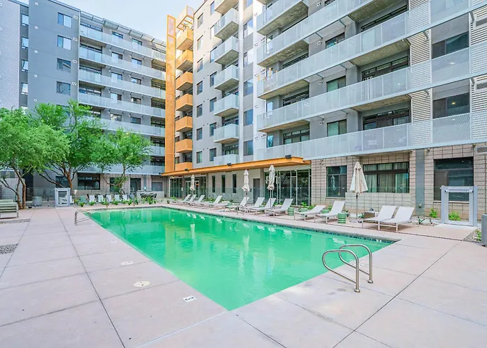 Cdt Phx Pool Gym Balcony Wd Parking Apartment Phoenix