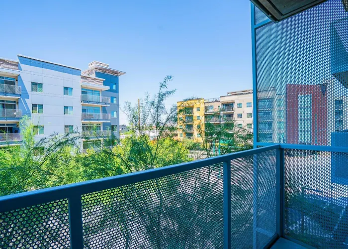 Apartment Cdt Phx Pool Gym Balcony Wd Parking Phoenix
