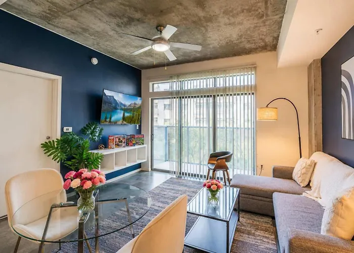 Cdt Phx Pool Gym Balcony Wd Parking Apartment Phoenix